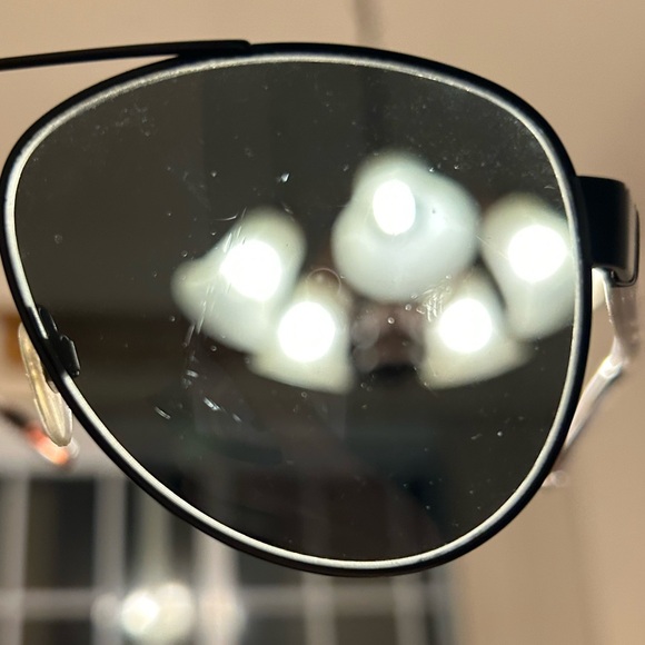 Burberry Aviators - Picture 6 of 7